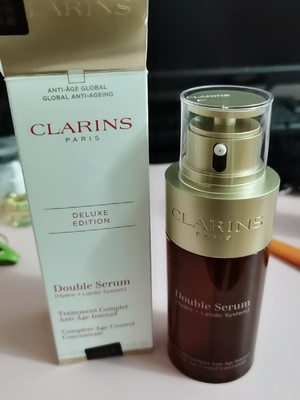 娇韵诗精华越用脸越黄的原因